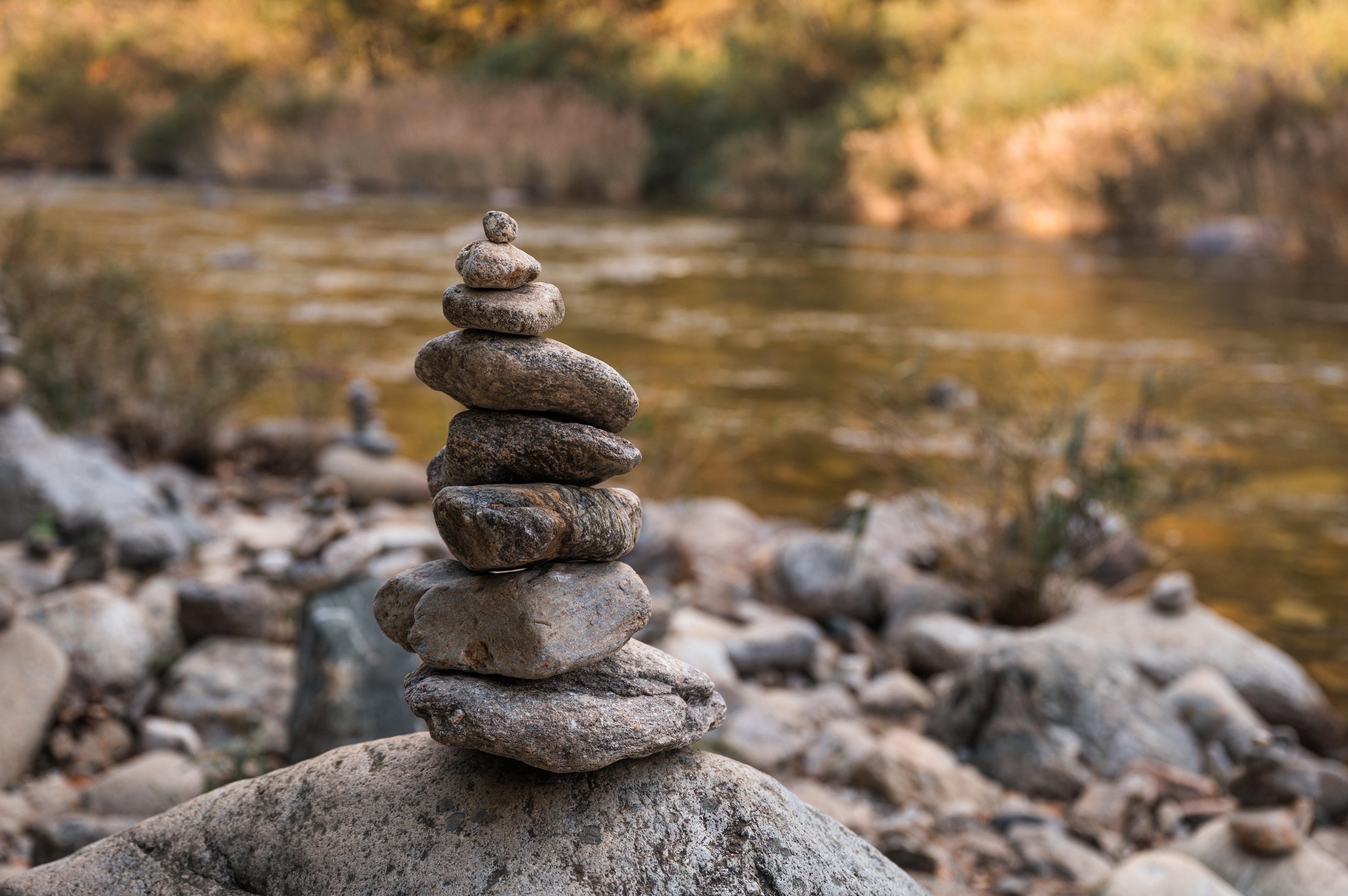 The Balancing Act of Year-End Outreach in Major Gifts